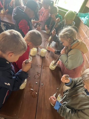 Zdjęcie WhatsApp 2025-09-27 o 23.01.46_09706015