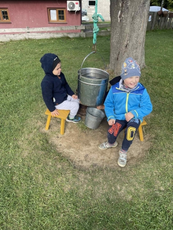 db8e8c84-1048-4116-b10e-e887454fa88e