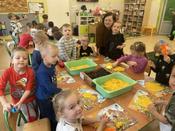 7e5c68fd-f32e-4bde-b82d-9fdd6efae4aa