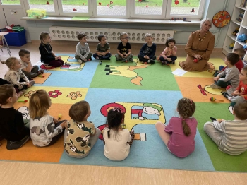 c3ef20df-a2a9-434d-b429-a9911fe9483c