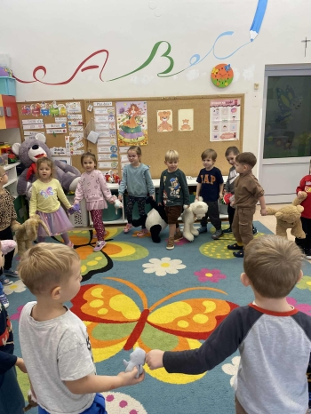 e8f953ab-a256-40e9-9a2f-5e6fe8be0496