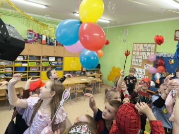 f511bfd7-db3f-4bd3-98eb-f03aa5b27bed