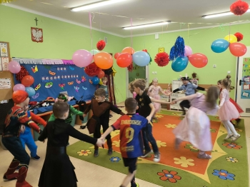 33f81539-4b80-40de-b150-d74334caed46