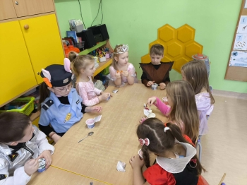 46a77348-b6c9-419d-98d0-cc9bec06b2eb