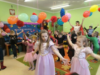 b2800ffc-9cc5-4b99-b087-9e51a8551631