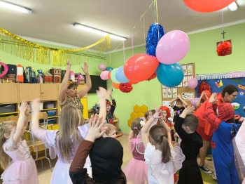 5c6b27d3-f279-41bf-a5d9-e04411ff8cd8