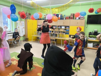 79542175-389d-4d77-a3da-0a85c8fff4be