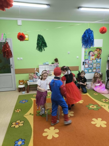 d4b74061-fe2d-47c1-a53a-559c893d72c4