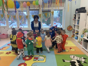 e4db06eb-7ce3-44cd-99aa-ded43af92b3e