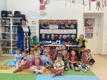 b4971a09-999d-486a-8a79-dd237a761b9e