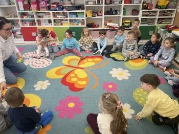 18a111f5-e099-48d5-becd-c25901d51723