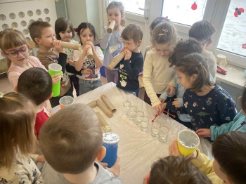 05a915b4-14c2-4285-a787-fe9983e79582