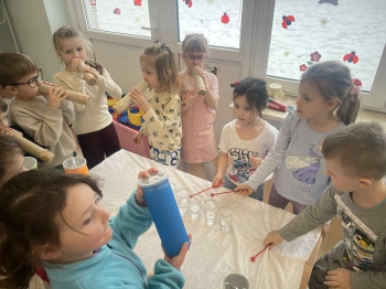 d1077eaf-5d16-442d-a144-8c62c536bbd5