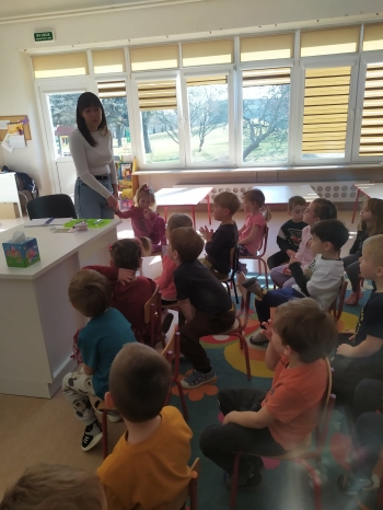 8e516952-2ef0-4ec0-ae7e-ba246ae5e7a1