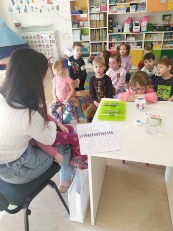 37d848f9-a11a-4caf-8b0e-3e52dda6be23