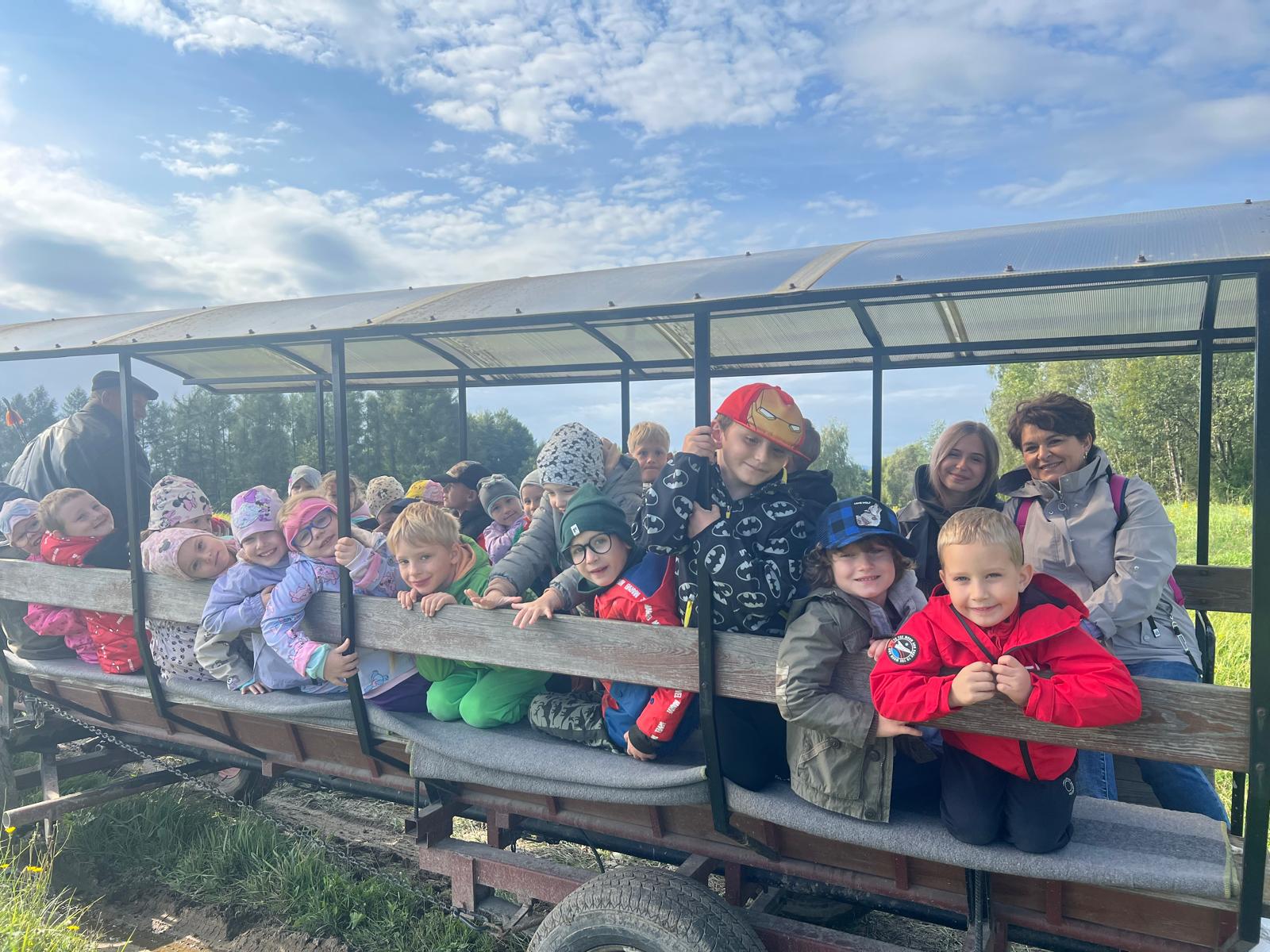 Mrówki na wycieczce w Zagrodzie Szmer w Godowej